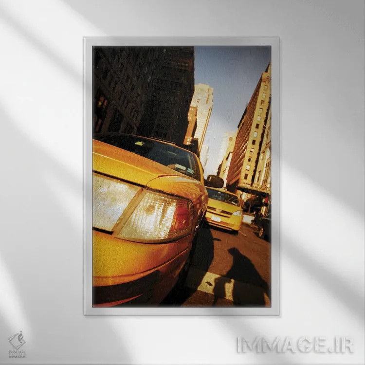 تابلو دکوراتیو خنکای آفتابی در شهر اثر کنزو ایجیری - نمای قابدار سفید