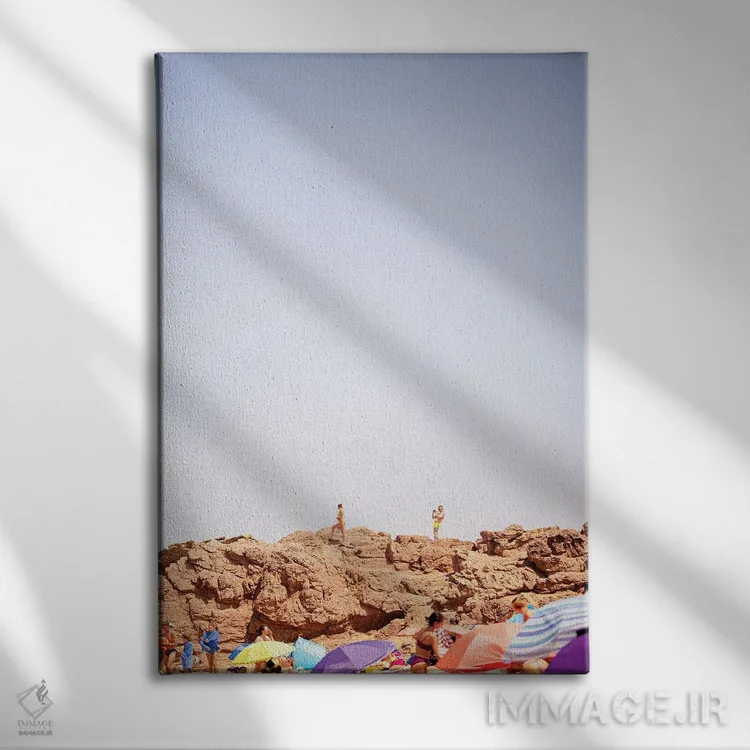 تابلو دکوراتیو منورکا اثر کنزو ایجیری - نمای روبهرو روی دیوار