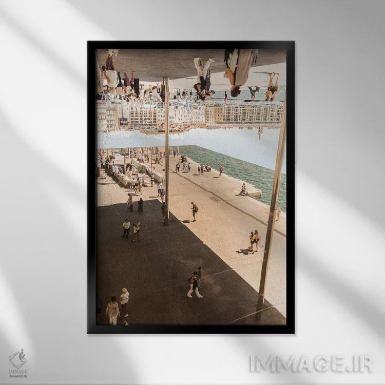 تابلو دکوراتیو بندر قدیمی مارسی ۵ اثر کنزو ایجیری - نمای قابدار مشکی