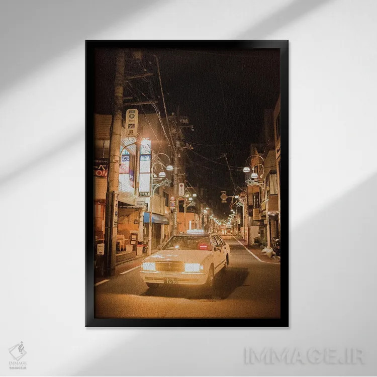 تابلو دکوراتیو تاکسی زرد اثر کنزو ایجیری - نمای قابدار مشکی