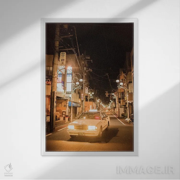 تابلو دکوراتیو تاکسی زرد اثر کنزو ایجیری - نمای قابدار سفید