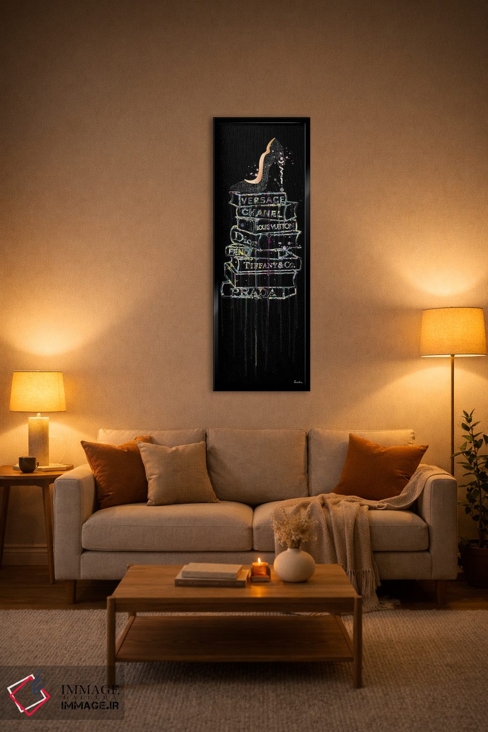 تابلو دکوراتیو آشوب زیبای کفش پاشنه بلند و کتاب های مد اثر پوماکای بارون - D2B