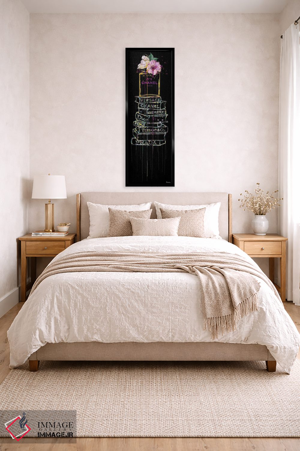 تابلو دکوراتیو دانش طلب؛ گلدان عطر و دسته ای از کتاب های مد اثر پوماکای بارون - D5B