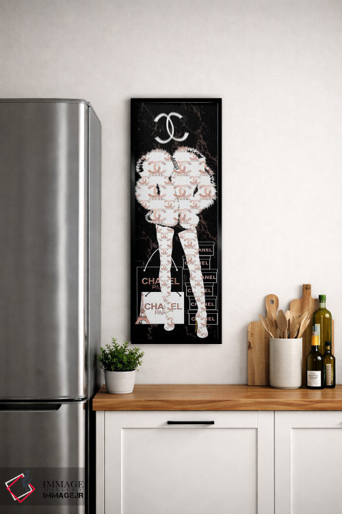 تابلو دکوراتیو این همون دیوانگی شنل در من است اثر پوماکای بارون - D6B