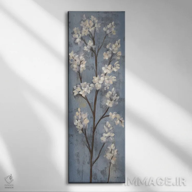 تابلو انتزاعی شاخه بادام I روی آبی خاکستری اثر سیلویا واسیلیوا - نمای روبهرو روی دیوار