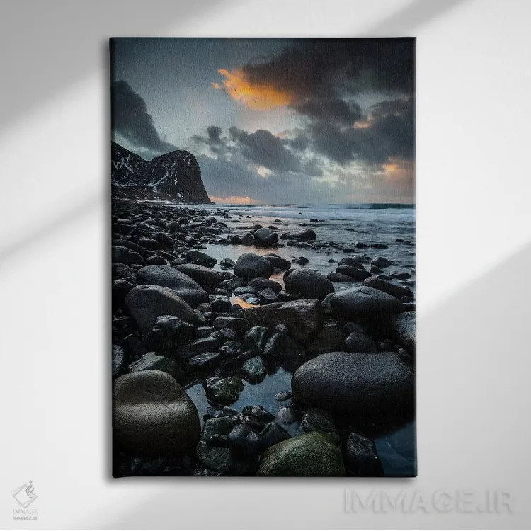 تابلو مدرن نروژ، لوفوتن، ساحل اونستاد اثر میکولاج گوسپودرک - نمای روبهرو روی دیوار