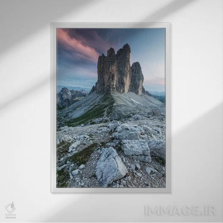 تابلو دکوراتیو ایتالیا، آلپ، دولومیت ها، کوه ها، تری چی مه دی لاواردو… اثر میکولاج گوسپودرک - نمای قابدار سفید