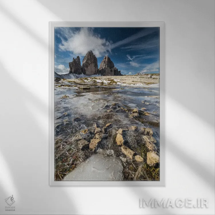 تابلو دکوراتیو ایتالیا، تری چی مه دی لاواردو با یخ، دولومیت ها اثر میکولاج گوسپودرک - نمای قابدار سفید