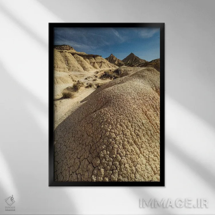 تابلو دکوراتیو اروپا، اسپانیا، باردناس ریالس، پیسکرا IV اثر میکولاج گوسپودرک - نمای قابدار مشکی