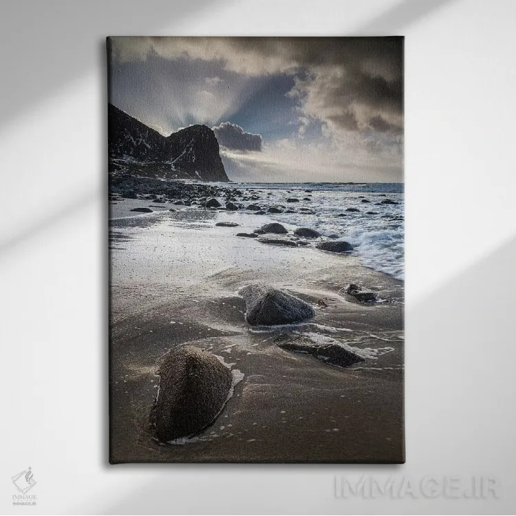 تابلو دکوراتیو نروژ، لوفوتن، اونستاد II اثر میکولاج گوسپودرک - نمای روبهرو روی دیوار