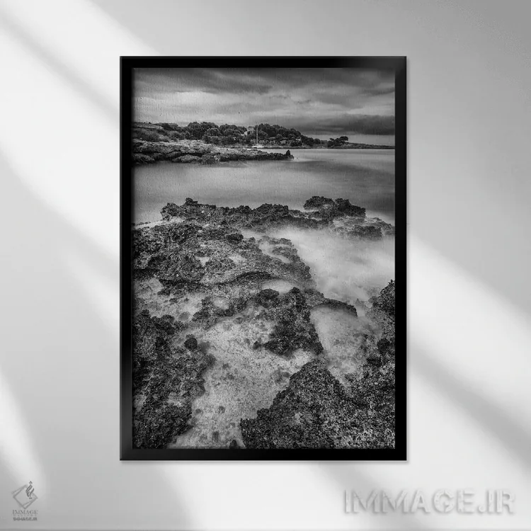 تابلو دکوراتیو اسپانیا، مایورکا اثر میکولاج گوسپودرک - نمای قابدار مشکی