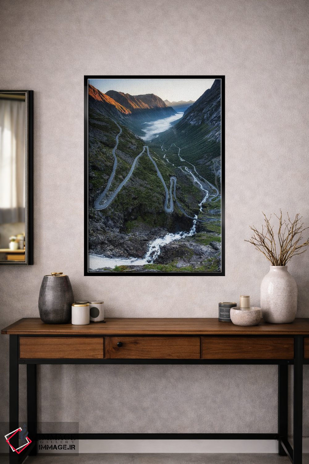 تابلو دکوراتیو جاده کوهستانی مارپیچ ترولستیگن، نروژ اثر میکولاج گوسپودرک - D1B