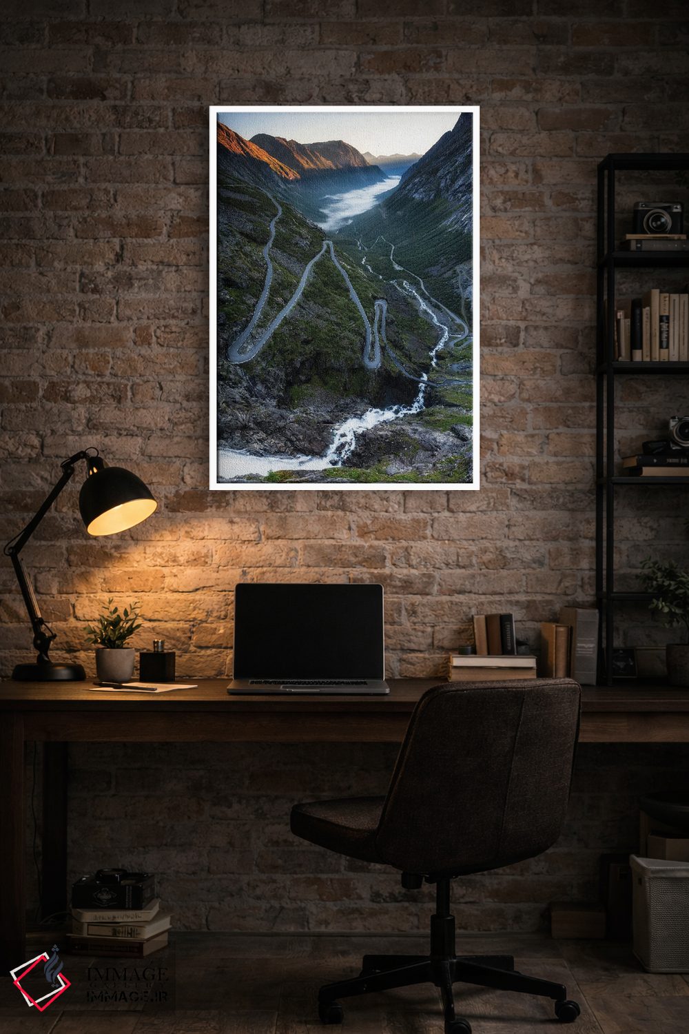 تابلو دکوراتیو جاده کوهستانی مارپیچ ترولستیگن، نروژ اثر میکولاج گوسپودرک - D4W