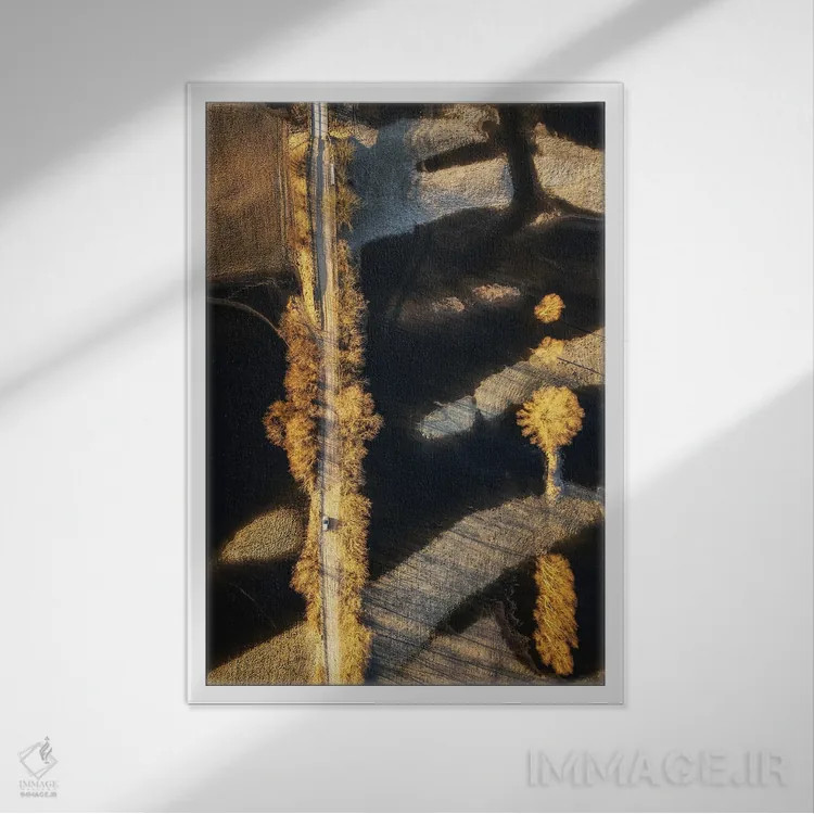 تابلو دکوراتیو جاده جادویی اثر میکولاج گوسپودرک - نمای قابدار سفید