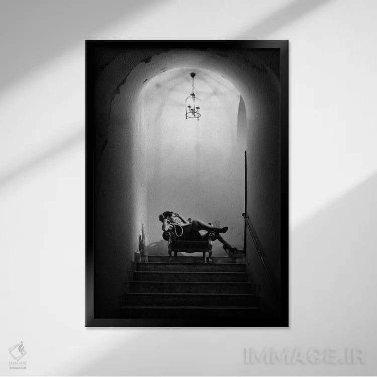 تابلو دکوراتیو بدون عنوان اثر لیلو بونادونا - نمای قابدار مشکی