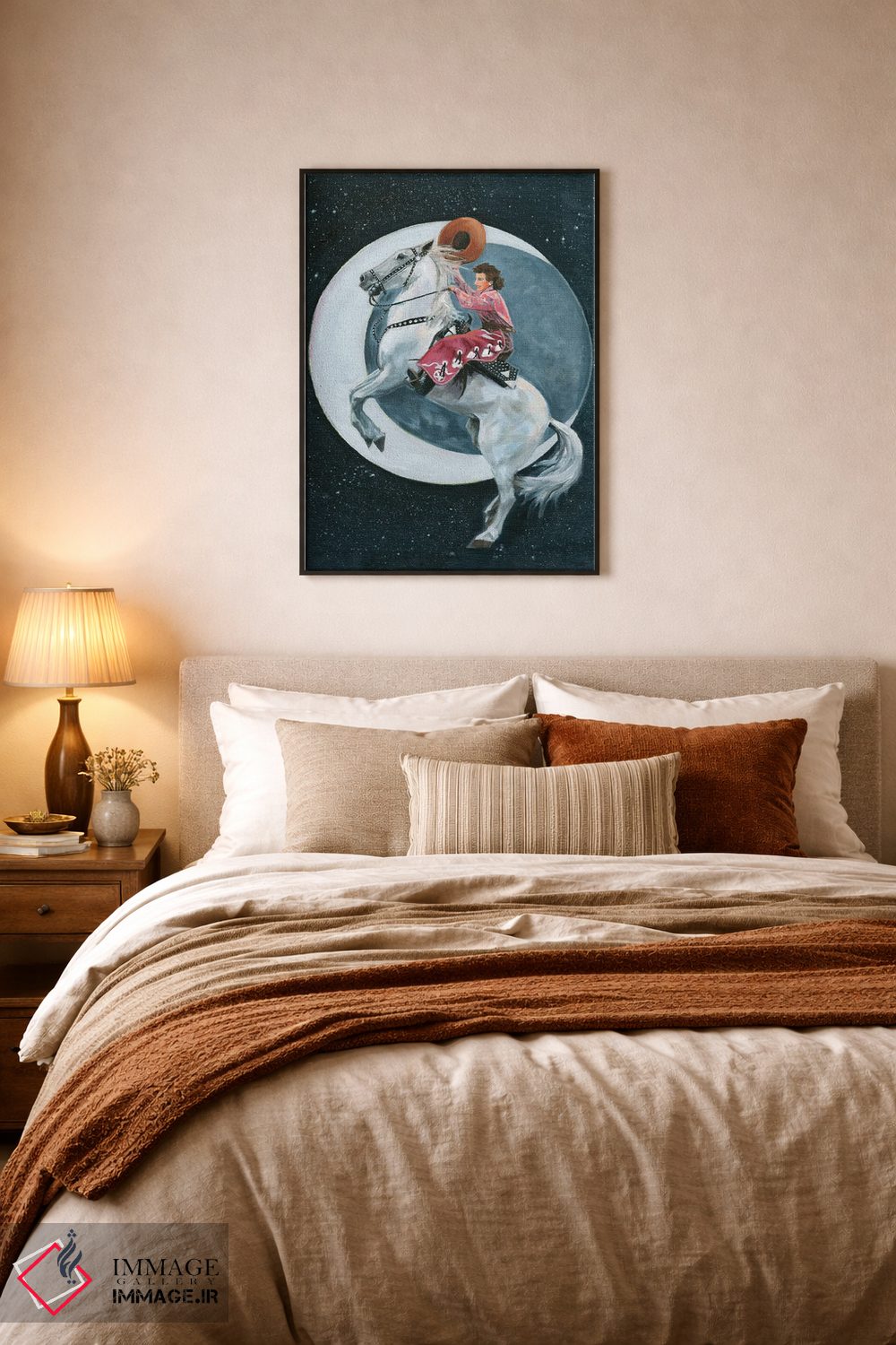 تابلو دکوراتیو ماه اسب چموش اثر لیزا باترز - D6B