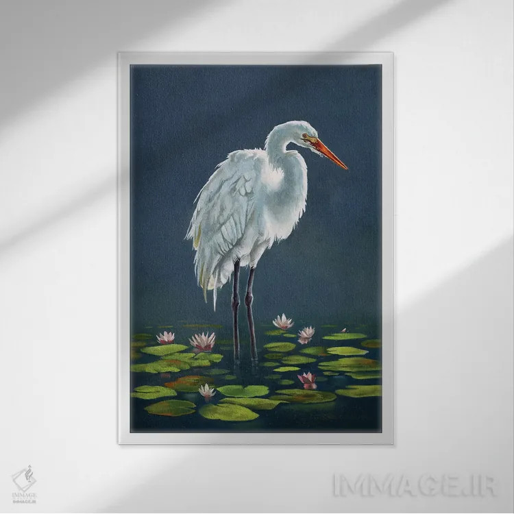 تابلو دکوراتیو حواصیل میان برگ های نیلوفر آبی اثر لوکا شپرد - نمای قابدار سفید
