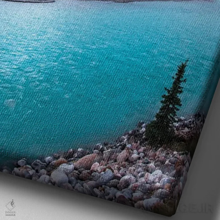 تابلو دکوراتیو آبی های رودخانه اثر لوکاس مور - نمای نزدیک بافت بوم