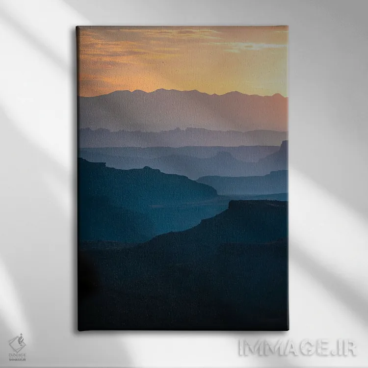 تابلو دکوراتیو لایه های دره اثر لوکاس مور - نمای روبهرو روی دیوار
