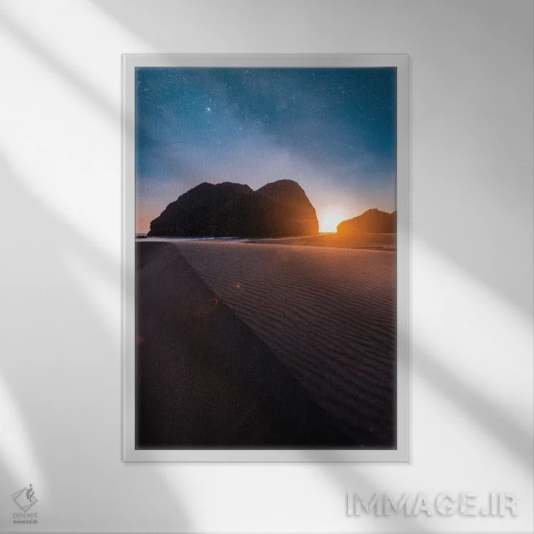 تابلو دکوراتیو روز و شب اثر لوکاس مور - نمای قابدار سفید