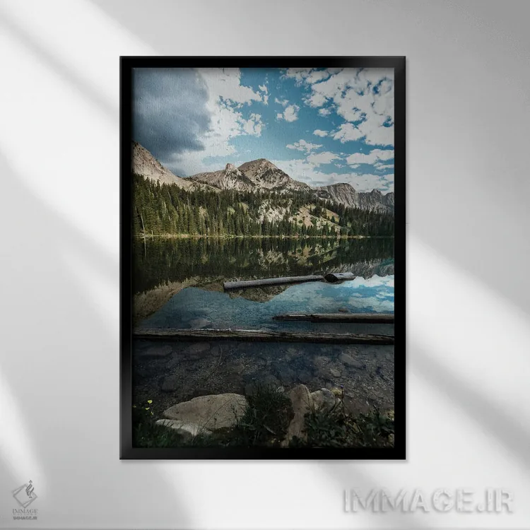 تابلو دکوراتیو بازتاب دریاچه پریان اثر لوکاس مور - نمای قابدار مشکی