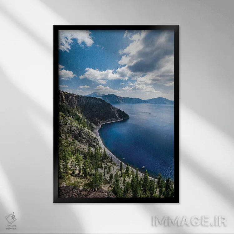 تابلو دکوراتیو آبی های دریاچه اثر لوکاس مور - نمای قابدار مشکی