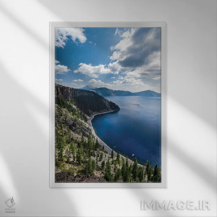 تابلو دکوراتیو آبی های دریاچه اثر لوکاس مور - نمای قابدار سفید