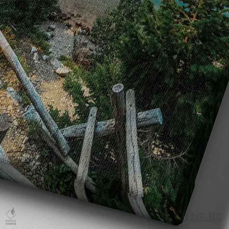 تابلو دکوراتیو دریاچه جنی اثر لوکاس مور - نمای نزدیک بافت بوم