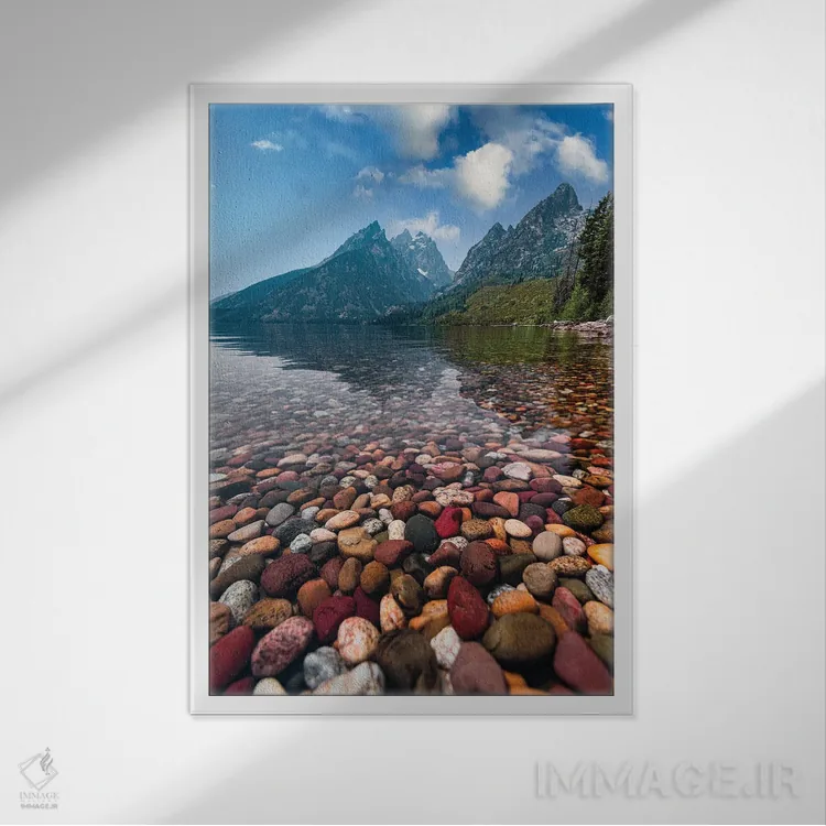 تابلو دکوراتیو سنگ ریزه های رنگی اثر لوکاس مور - نمای قابدار سفید