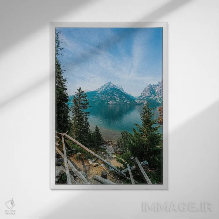 تابلو دکوراتیو دریاچه جنی اثر لوکاس مور - نمای قابدار سفید