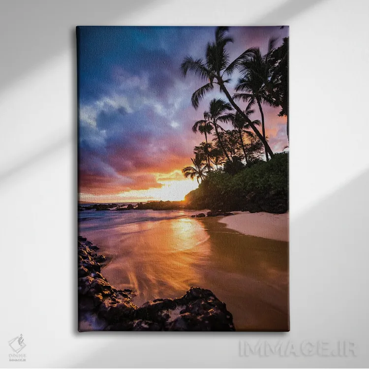 تابلو دکوراتیو غروب کنار ساحل اثر لوکاس مور - نمای روبهرو روی دیوار