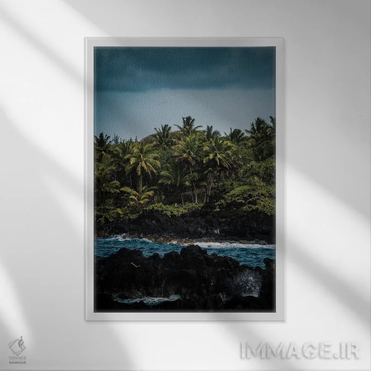 تابلو دکوراتیو در کنار دریا اثر لوکاس مور - نمای قابدار سفید