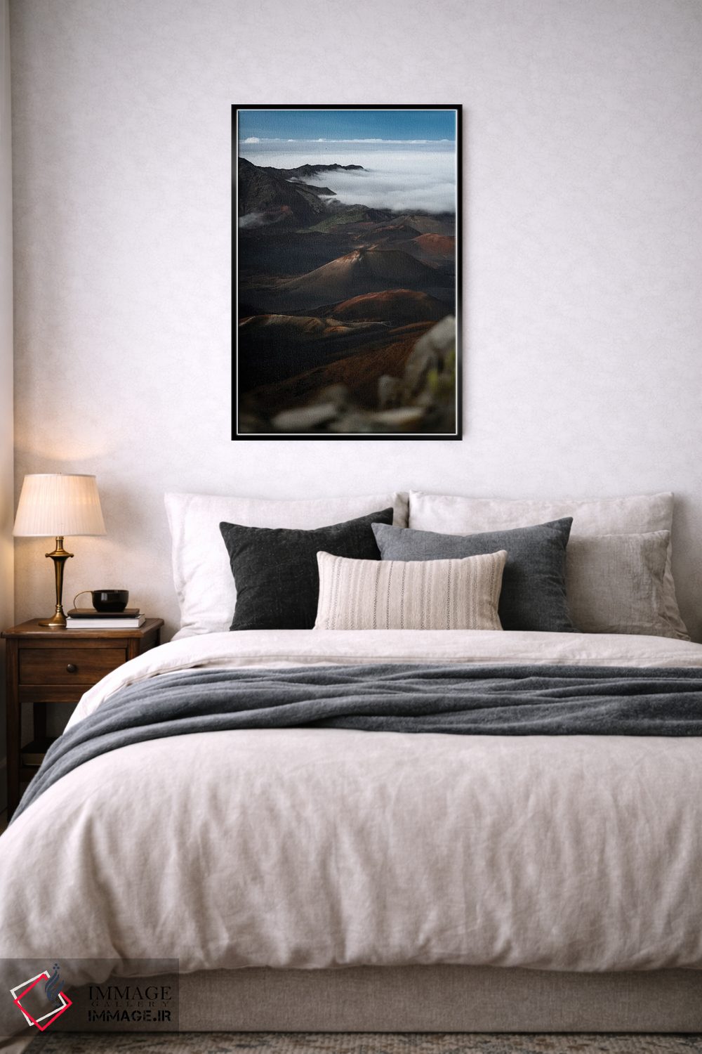 تابلو دکوراتیو در دهانه آتشفشان اثر لوکاس مور - D6B