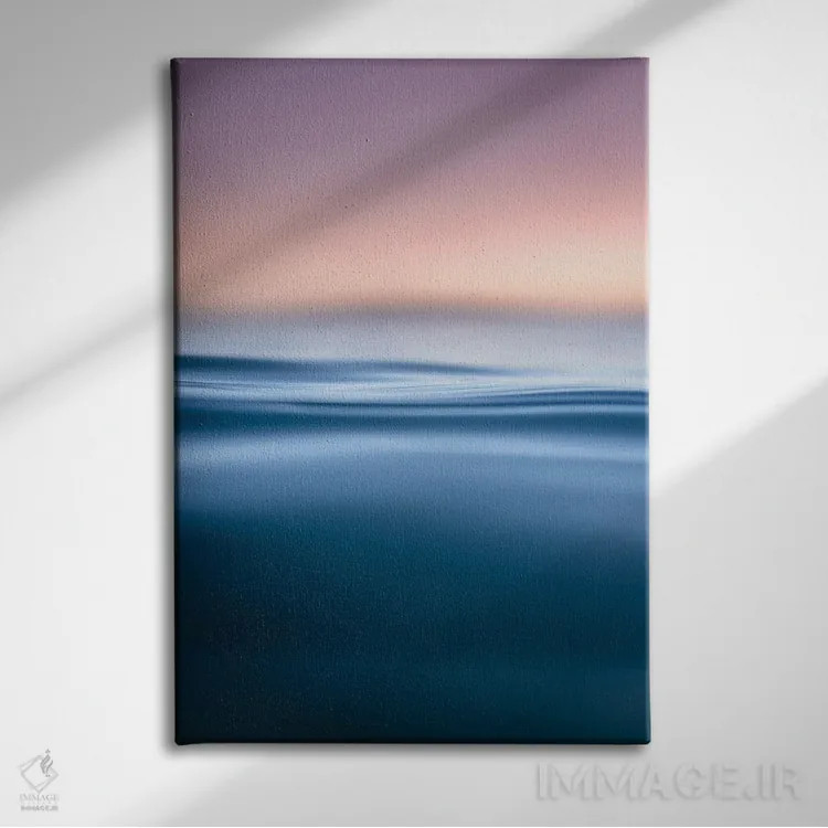 تابلو دکوراتیو ابریشم دریا اثر لوکاس مور - نمای روبهرو روی دیوار