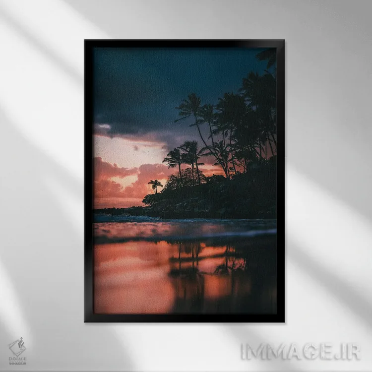 تابلو دکوراتیو طلوع از ساحل اثر لوکاس مور - نمای قابدار مشکی