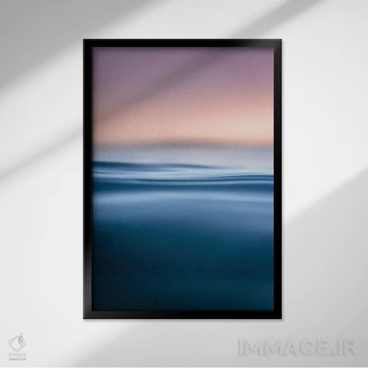 تابلو دکوراتیو ابریشم دریا اثر لوکاس مور - نمای قابدار مشکی