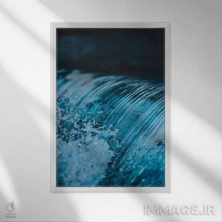 تابلو دکوراتیو آبشار اثر لوکاس مور - نمای قابدار سفید