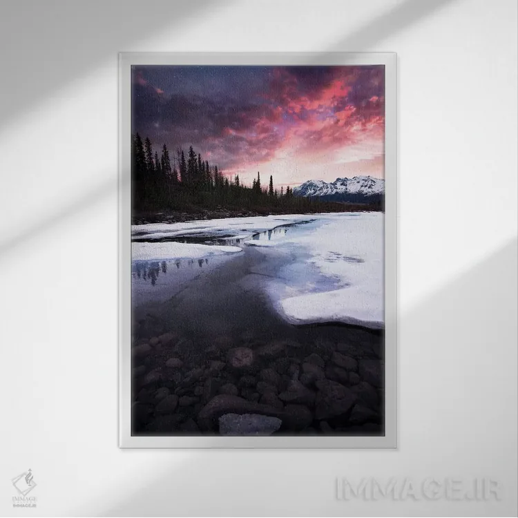 تابلو دکوراتیو آتش و یخ اثر لوکاس مور - نمای قابدار سفید