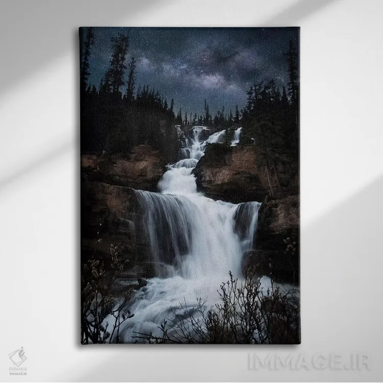 تابلو دکوراتیو آبشار راه شیری اثر لوکاس مور - نمای روبهرو روی دیوار