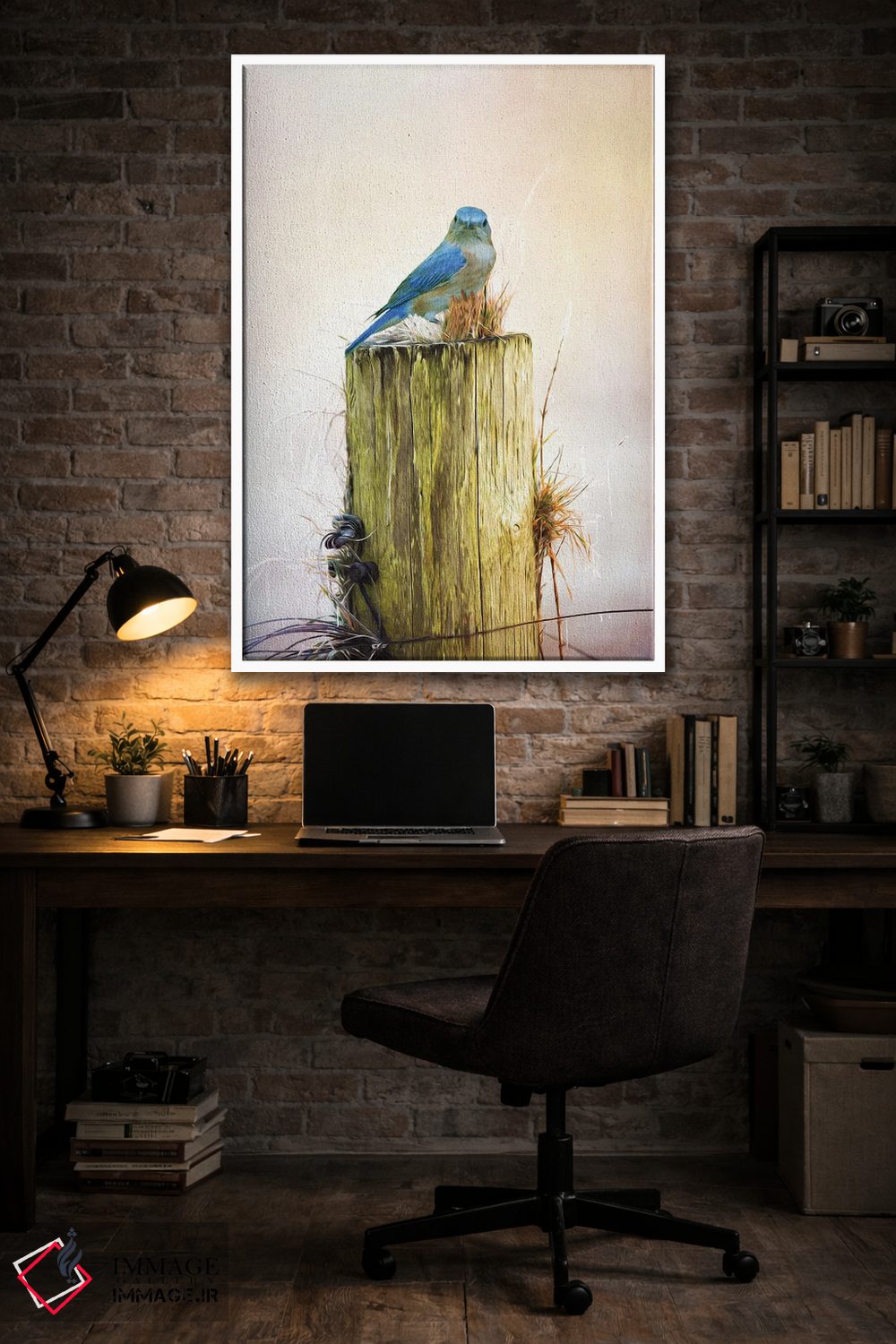 تابلو دکوراتیو مرغ آبی ماده روی تیرک حصار اثر لورا دی یانگ - D4W