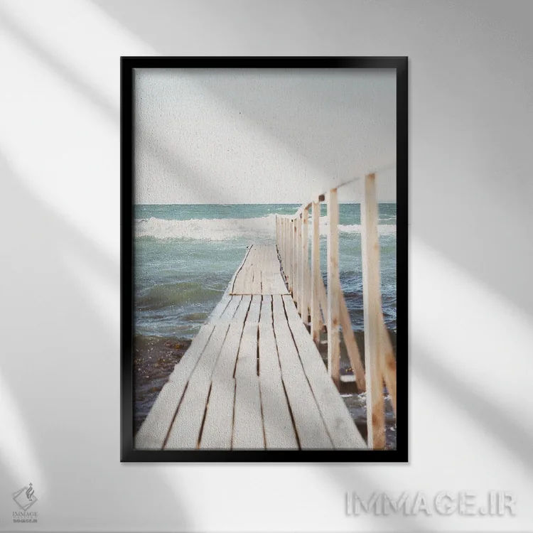 تابلو دکوراتیو پیاده روی گلگون اثر لیا استراتسما - نمای قابدار مشکی