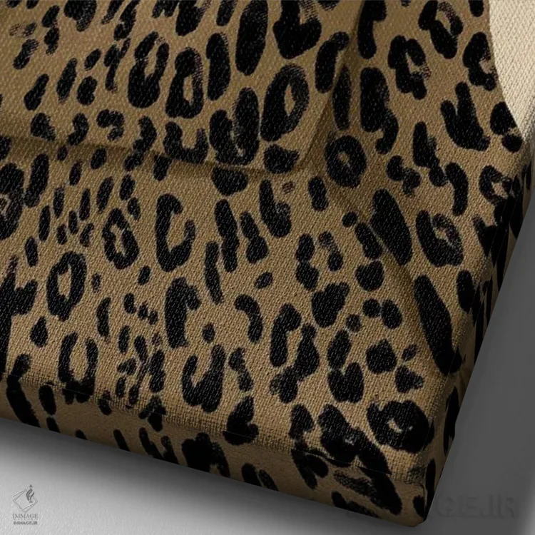 تابلو دکوراتیو بانوی یوزپلنگی اثر لا فم ژوژو - نمای نزدیک بافت بوم