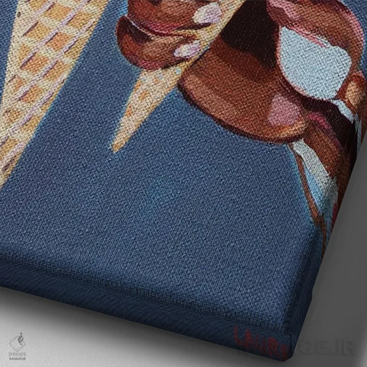 تابلو دکوراتیو عشق و بستنی با قیف وافل اثر لورل گرینفیلد - نمای نزدیک بافت بوم