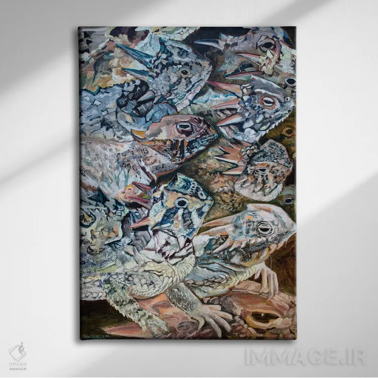 تابلو دکوراتیو تهاجم مارمولک های شاخدار اثر لیزا گلدفارب - نمای روبهرو روی دیوار