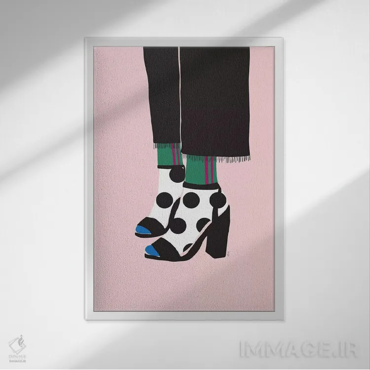 تابلو مینیمال جوراب و پاشنه دار اثر لیندا گوبتا - نمای قابدار سفید