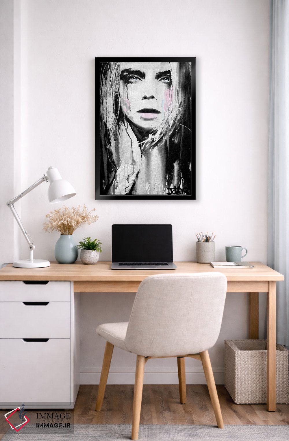 تابلو دکوراتیو اشاره اثر لوی جوور - D6B