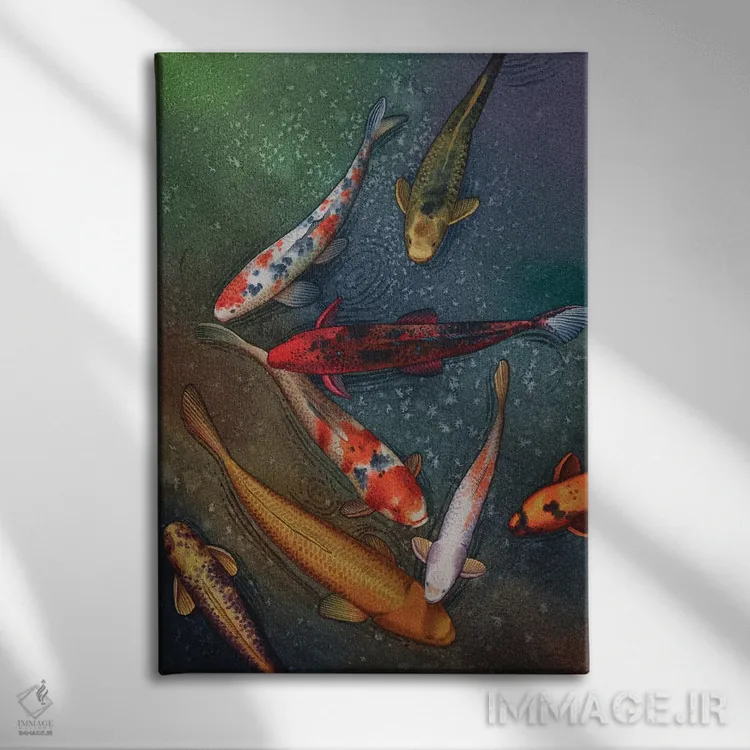 تابلو دکوراتیو ماهی کوی III اثر لیام کوموات - نمای روبهرو روی دیوار