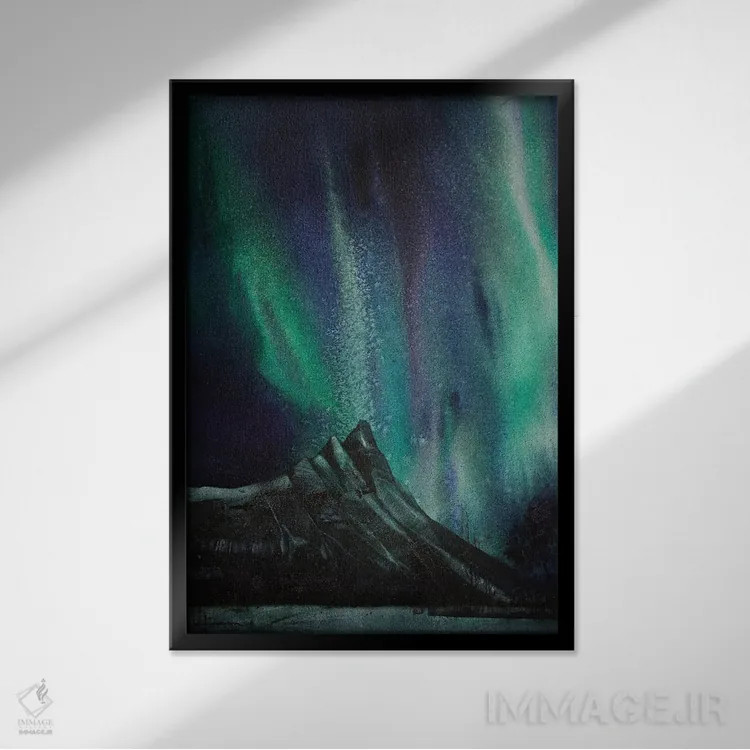 تابلو دکوراتیو شفق شمالی اثر لیام کوموات - نمای قابدار مشکی