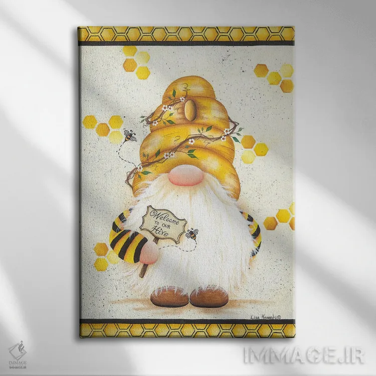 تابلو دکوراتیو به کندوی ما خوش آمدید اثر لیزا کندی - نمای روبهرو روی دیوار