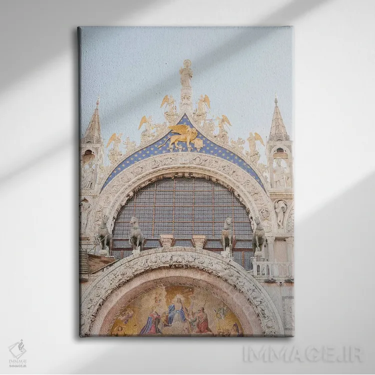 تابلو دکوراتیو Venice, Italy,کلیسای جامع سن مارک، ونیز، ایتالیا اثر لاولی لیتل هوم کو - نمای روبهرو روی دیوار
